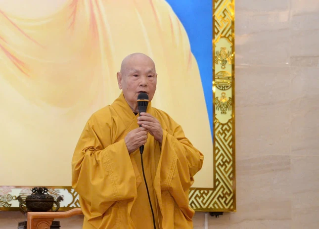 Trưởng lão Hòa thượng Thích Thiện Nhơn ban đạo từ