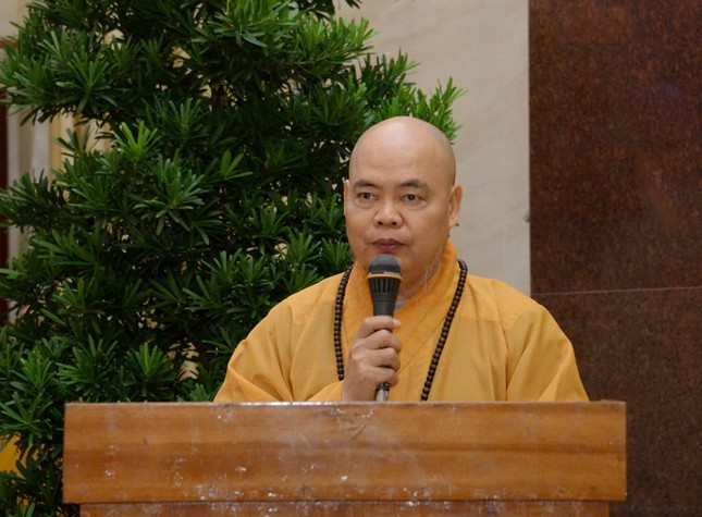 Thượng tọa Thích Thanh Phong phát biểu cảm tạ