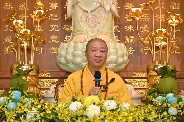 Thượng tọa Thích Thiện Thuận nó về với chủ đề: Giới bổn Tỳ-kheo-ni