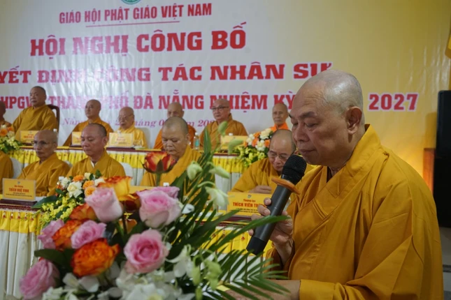 Hòa thượng Thích Từ Nghiêm phát biểu khai mạc hội nghị