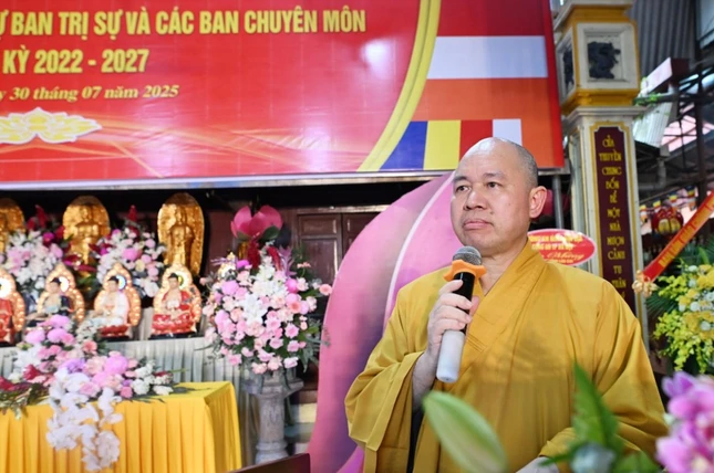 Thượng tọa Thích Đức Thiện phát biểu chỉ đạo