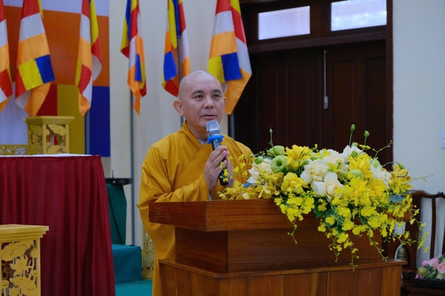 Thượng tọa Thích Đồng Thành phát biểu cảm tạ