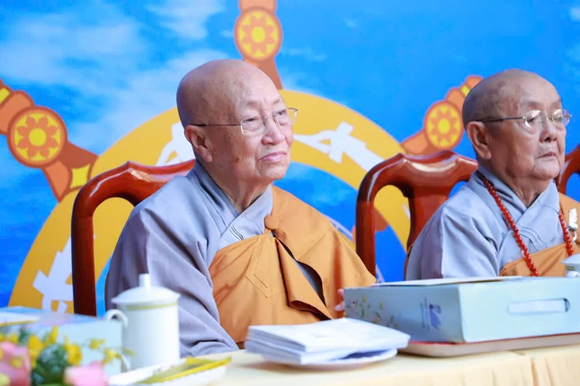 Chư Ni trưởng Ban Chức sự trường hạ Ni viện Thiện Hòa