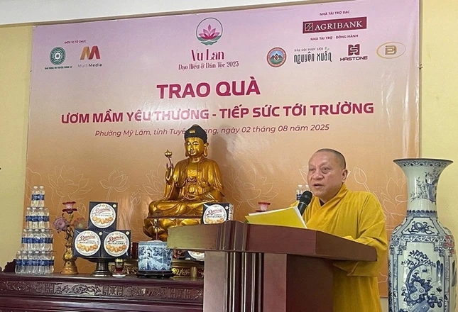 Hòa thượng Thích Gia Quang phát biểu Hòa thượng Thích Gia Quang phát biểu