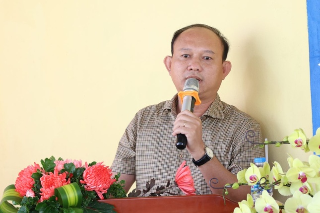 Ông Trừ Vĩnh Thăng, đại diện chính quyền địa phương phát biểu Ông Trừ Vĩnh Thăng, đại diện chính quyền địa phương phát biểu