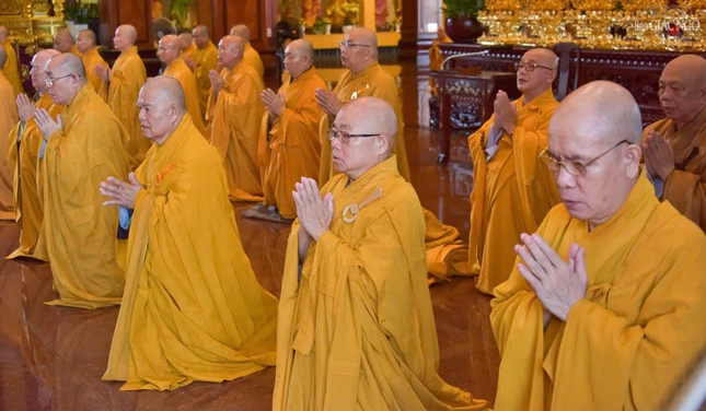 Mỗi kỳ Bố-tát củng cố về tinh thần hòa hợp, thanh tịnh của Tăng đoàn