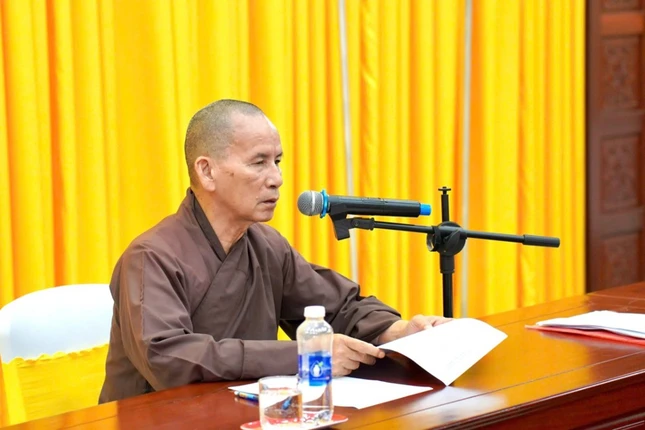 Hòa thượng Thích Thiện Thống, Trưởng ban Trị sự GHPGVN tỉnh chủ trì buổi họp Ban Thường trực
