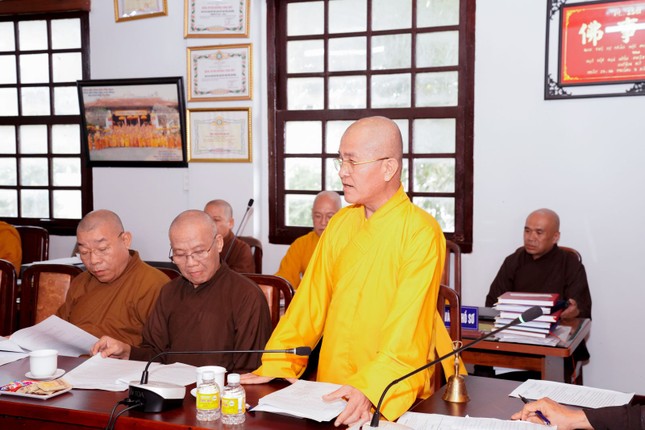 Thượng tọa Thích Quảng Hiền đóng góp ý kiến Thượng tọa Thích Quảng Hiền đóng góp ý kiến