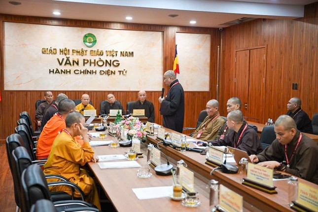 Quang cảnh buổi họp Quang cảnh buổi họp