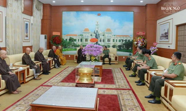 Quang cảnh buổi tiếp thân mật phái đoàn tại Trụ sở Công an TP.HCM