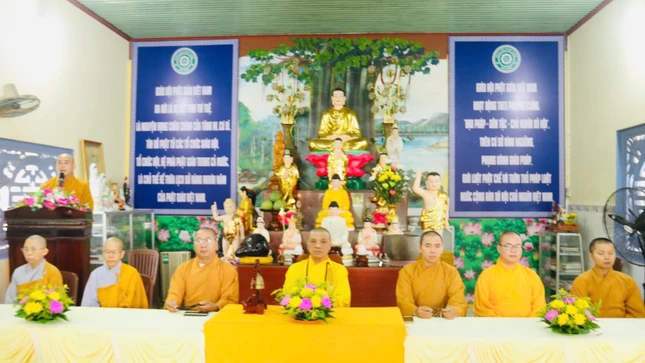 Chư tôn đức chứng minh, tham dự