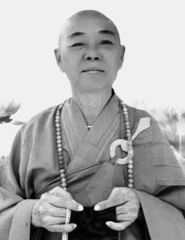 Chân dung Ni trưởng Thích nữ Duy Trì