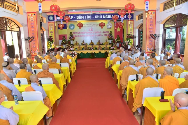 Quang cảnh buổi lễ tốt nghiệp