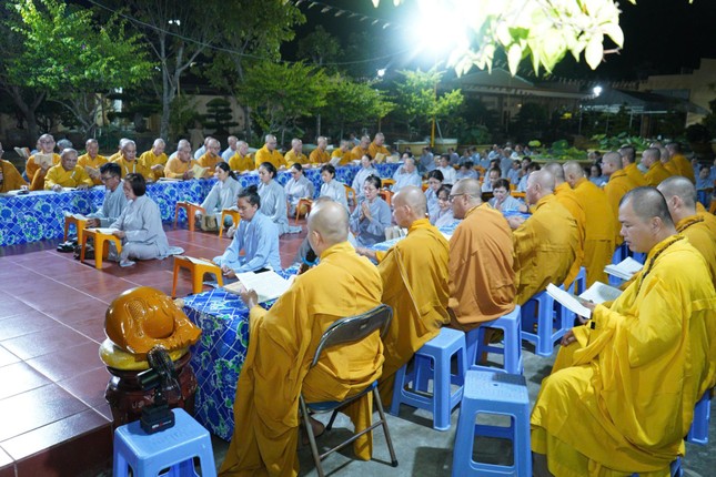 Đạo tràng trì tụng kinh Địa Tạng bổn nguyện công đức