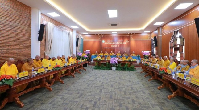 Quang cảnh buổi công bố quyết định Quang cảnh buổi công bố quyết định