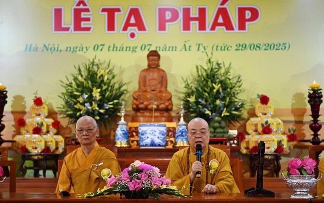 Trưởng lão Hòa thượng Thích Thanh Nhiễu có lời đạo từ