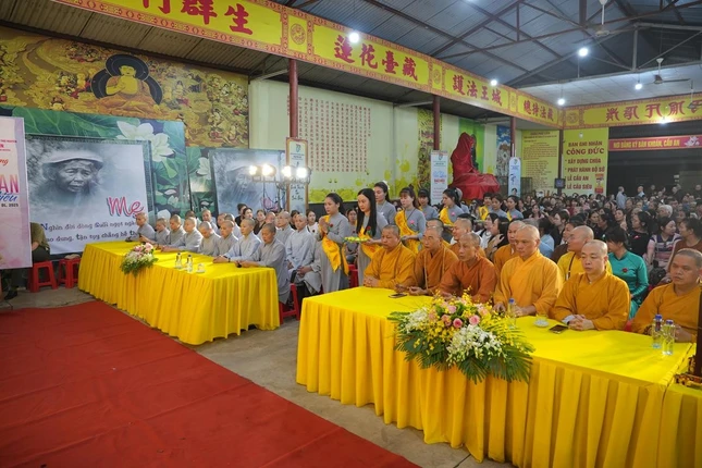 Tăng Ni, Phật tử tham dự Tăng Ni, Phật tử tham dự