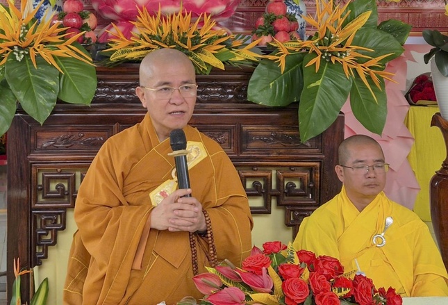 Thượng tọa Thích Quảng Hiền ban đạo từ