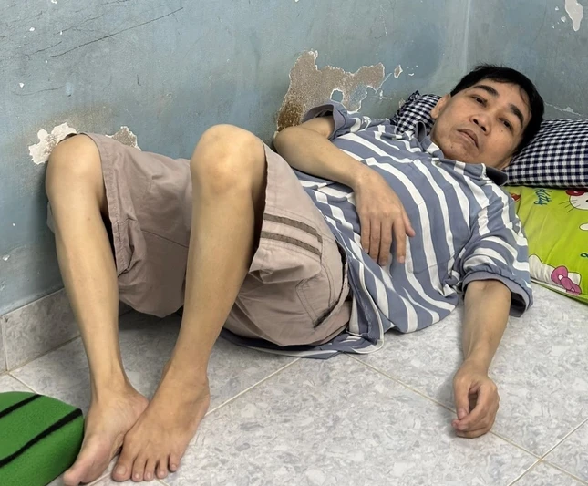 Ông Quang cũng đang mang bệnh ung thư đại tràng, xuất huyết tiêu hóa, nhồi máu cơ tim