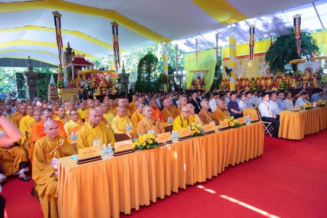 Quang cảnh buổi lễ