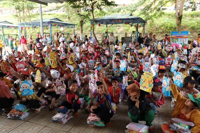 Tết Trung thu tại chùa Hòa Minh với chương trình Trăng sáng bản làng