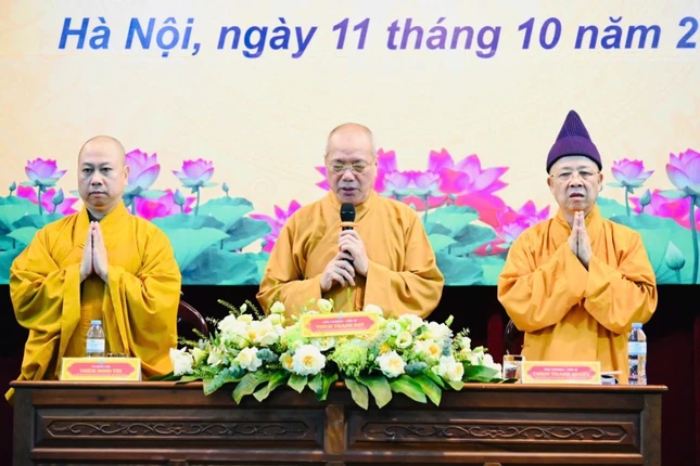 Chư tôn đức tham dự Chư tôn đức tham dự
