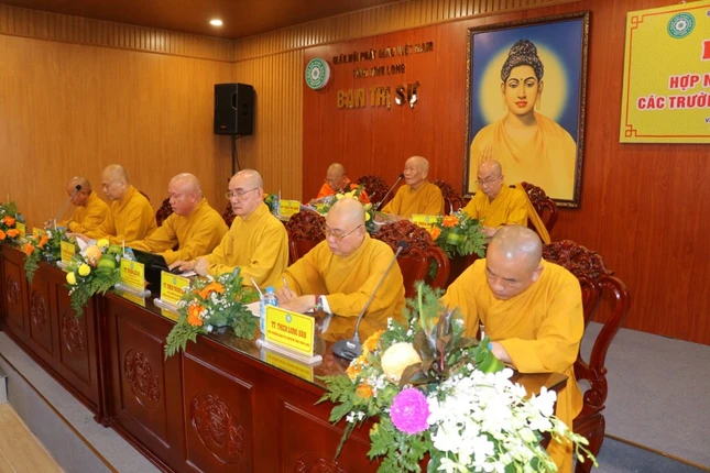 Chư tôn đức tham dự