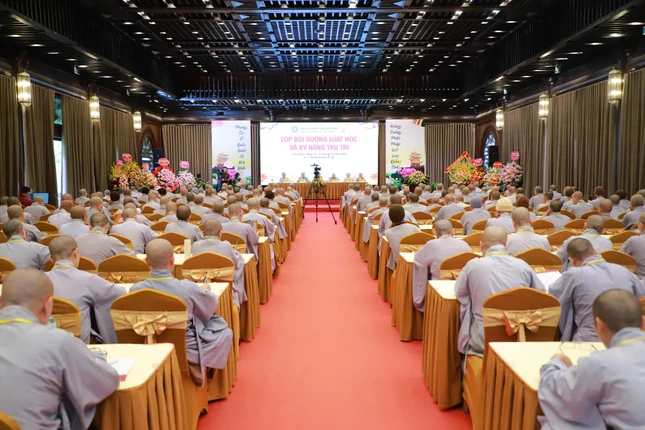 Khóa bồi dưỡng diễn ra trong 4 ngày, từ 24 đến 27-10-2025, tại chùa Tam Chúc, tỉnh Ninh Bình