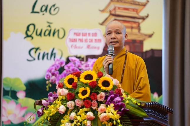 Thượng tọa Thích Minh Quang phát biểu tại lễ bế mạc