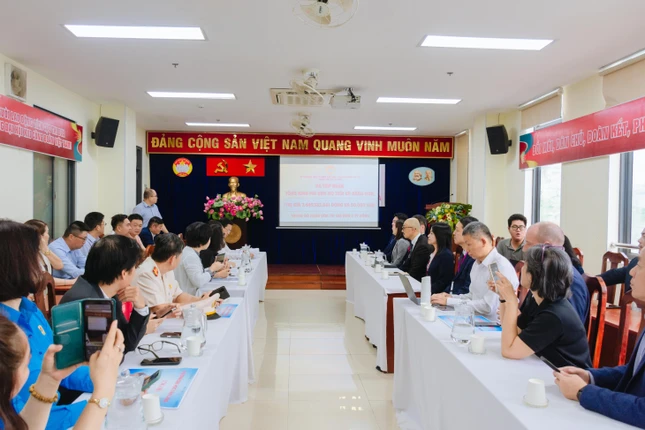 Ủy ban MTTQVN TP.HCM, Ban Cứu trợ TP.HCM tổ chức tiếp nhận cứu trợ vào chiều nay, 29-10 - Ảnh: MTTQVN TP