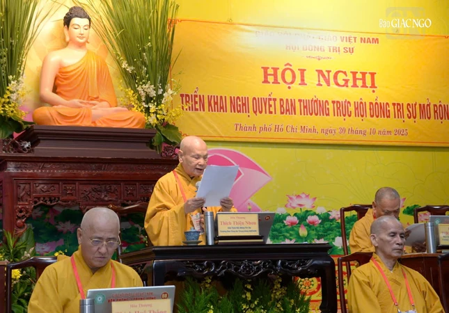 Trưởng lão Hòa thượng Thích Thiện Nhơn phát biểu khai mạc hội nghị