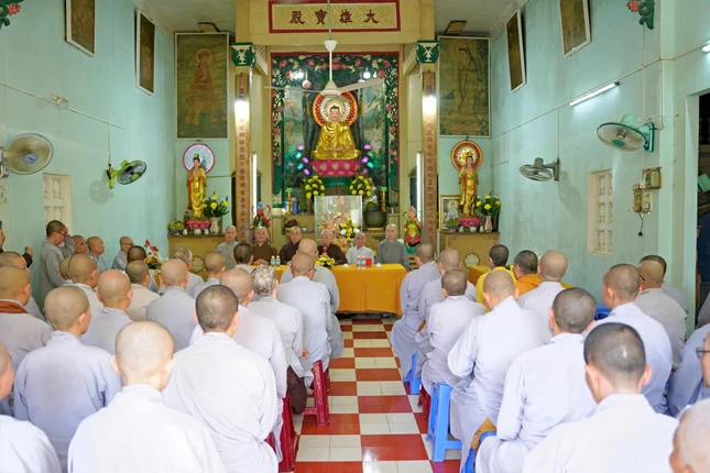 Gặp gỡ chư Ni tại chùa Bình Quang - Văn phòng Phân ban Ni giới tỉnh Đắk Lắk