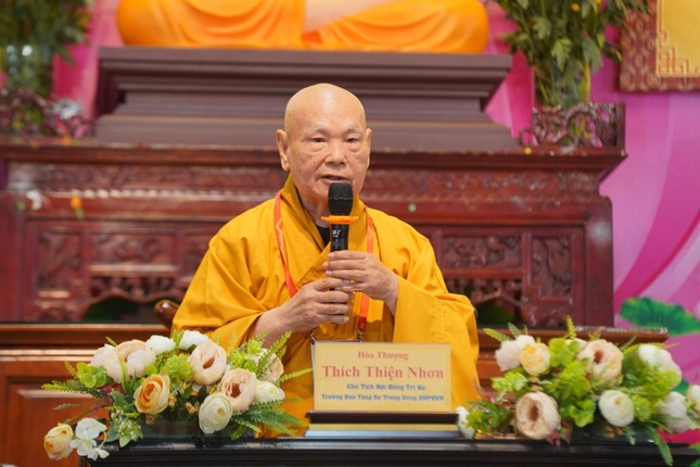 Trưởng lão Hòa thượng Chủ tịch ban đạo từ