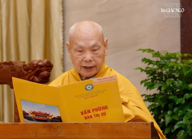 Trưởng lão Hòa thượng Thích Thiện Nhơn dâng lời tưởng niệm của Trung ương GHPGVN