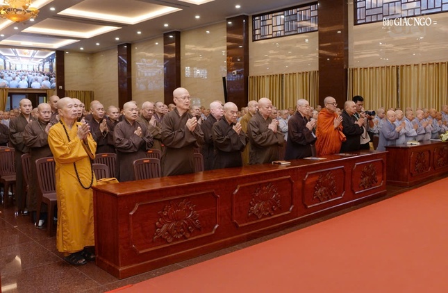 Chư Tăng Ni tham dự