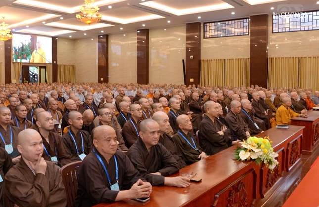 Chư tôn đức tham dự