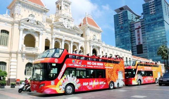 Du lịch Thành phố đã vươn lên giữ vai trò ngành dịch vụ mũi nhọn - Ảnh: MTTP