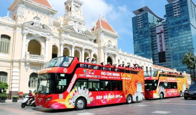 Du lịch Thành phố đã vươn lên giữ vai trò ngành dịch vụ mũi nhọn - Ảnh: MTTP Du lịch Thành phố đã vươn lên giữ vai trò ngành dịch vụ mũi nhọn - Ảnh: MTTP