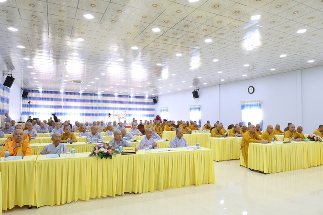 Chư tôn đức Tăng Ni tham dự