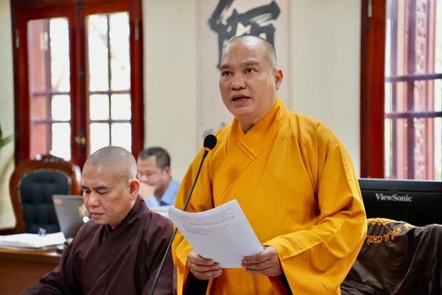 Thượng tọa Thích Đạo Thịnh trình bày kế hoạch hoạt động năm 2026