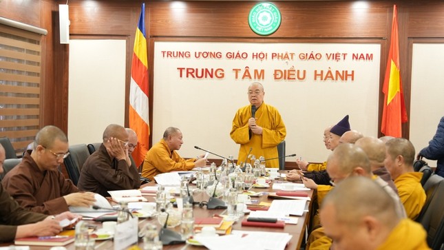 Quang cảnh buổi họp của Ban Thường trực