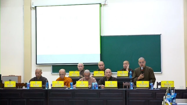 Đại đức Thích Huệ Phát trình dự thảo kế hoạch tổ chức đại hội