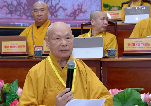 Trưởng lão Hòa thượng Thích Thiện Nhơn phát biểu khai mạc hội nghị