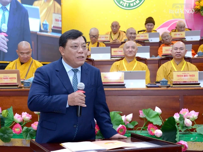 Thứ trưởng Bộ Dân tộc và Tôn giáo Nguyễn Hải Trung phát biểu tại hội nghị