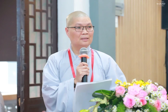 Ni sư Thích nữ Huệ Đức trình chương trình hoạt động Phật sự năm 2026 của Phân ban Ni giới T.Ư