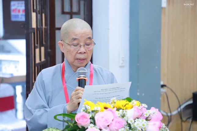 Ni trưởng Thích nữ Nhật Khương phát biểu khai mạc