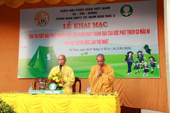 Chư tôn đức chứng minh