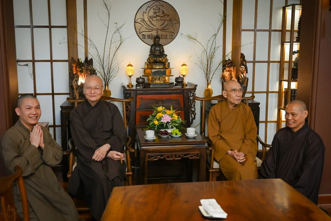 Trưởng lão Hòa thượng Thích Quang Nhuận và Hòa thượng Thích Hải Ấn thăm tu viện Khánh An