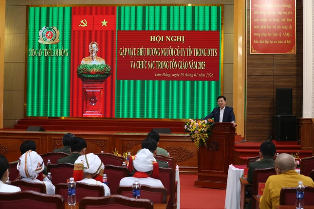 Quang cảnh hội nghị