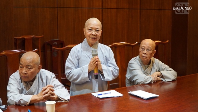 Ni trưởng Thích nữ Như Thảo được đề cử Trưởng Phân ban Ni giới TP.HCM phát biểu tại buổi họp Ni trưởng Thích nữ Như Thảo được đề cử Trưởng Phân ban Ni giới TP.HCM phát biểu tại buổi họp